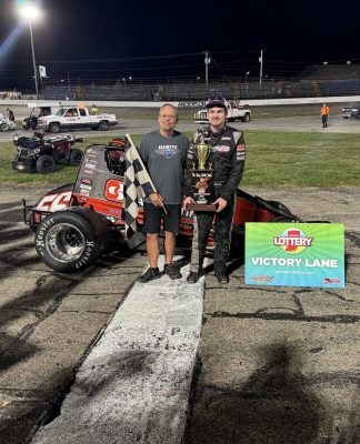 Roahrig dominates Elliott Classic