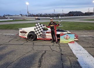 Poore Claims Modified Opening Win, Connor and Phipps win features